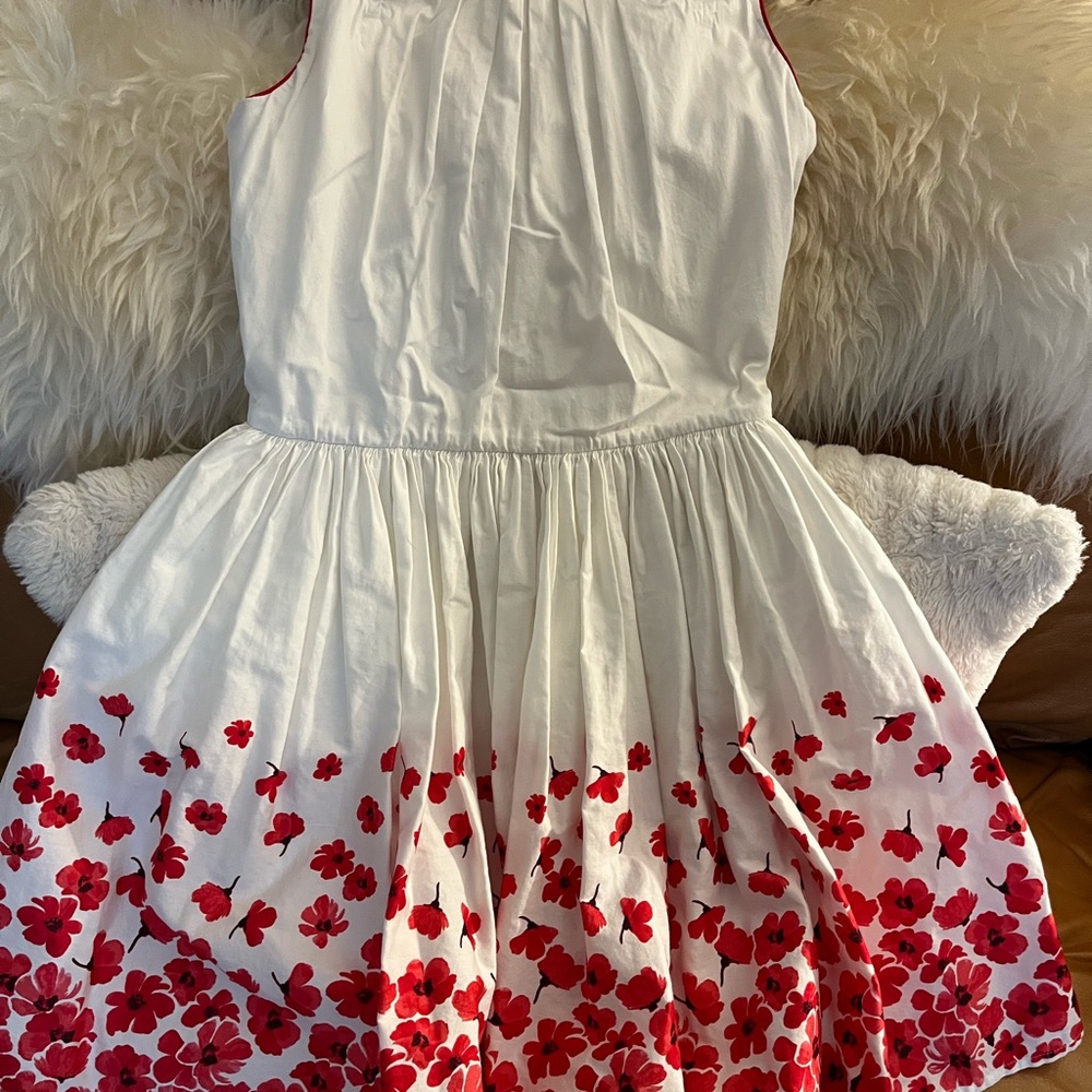 White and Red Sleeveless Scoop Neck Sundress